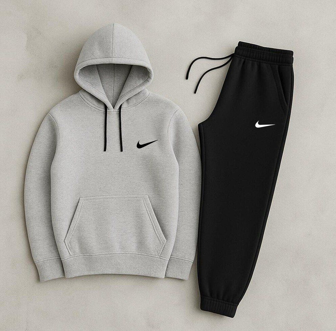 Szary komplet dresowy Nike